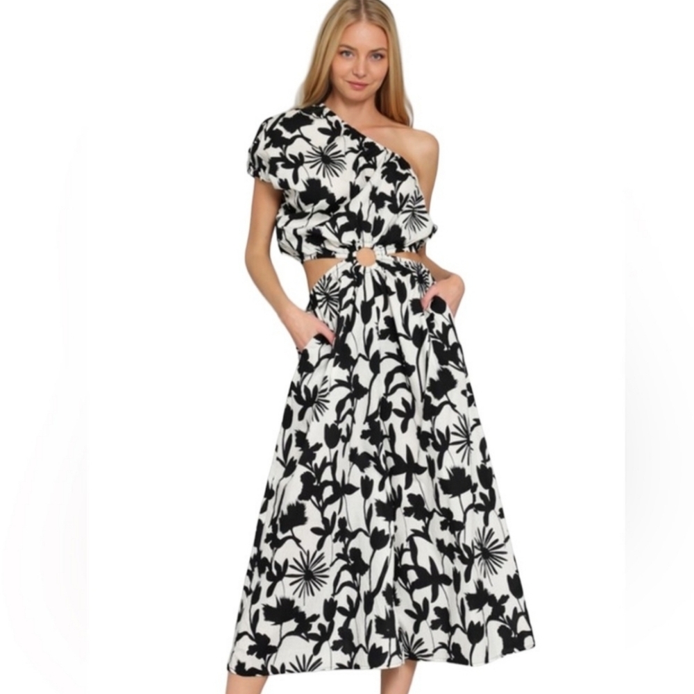 Women’s Black Print One-Shoulder Elastic Waist Ankle Jumpsuit